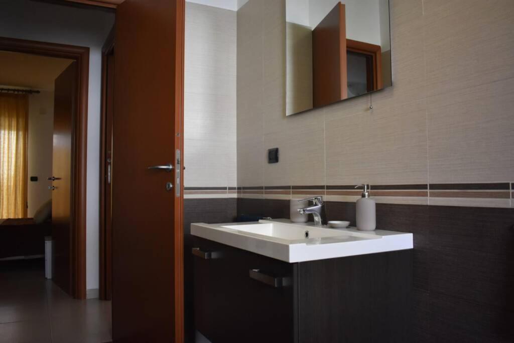 מונופולי Donna Teresa Accomodation - Holiday House מראה חיצוני תמונה